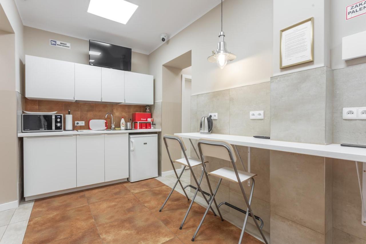 Babel Hostel, Dworzec Pkp, Rynek Вроцлав Екстериор снимка