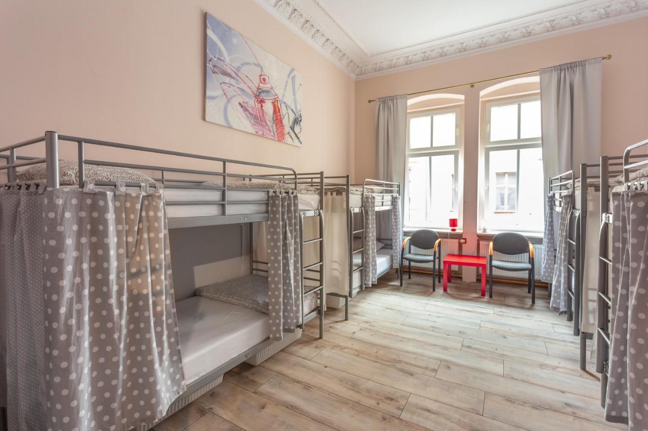 Babel Hostel, Dworzec Pkp, Rynek Вроцлав Екстериор снимка