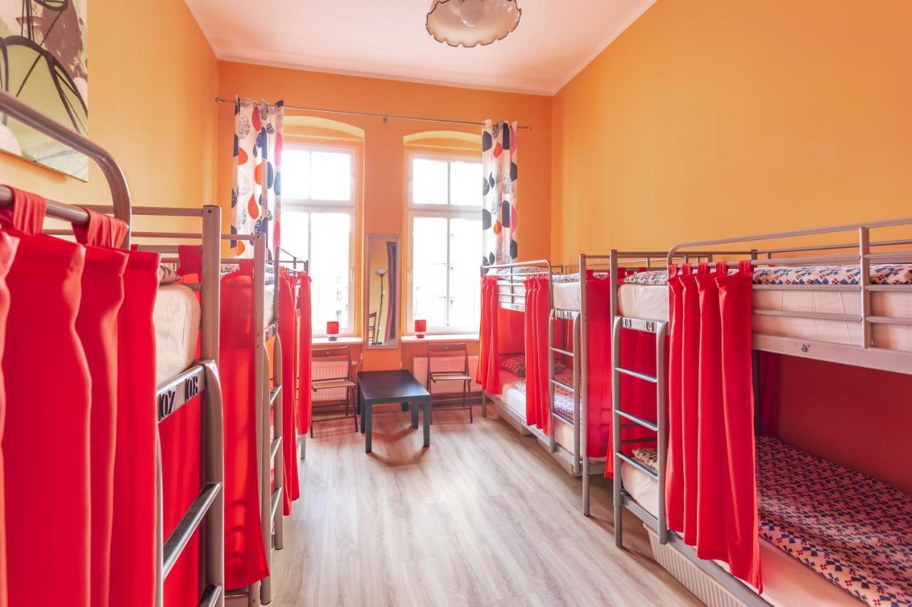 Babel Hostel, Dworzec Pkp, Rynek Вроцлав Екстериор снимка