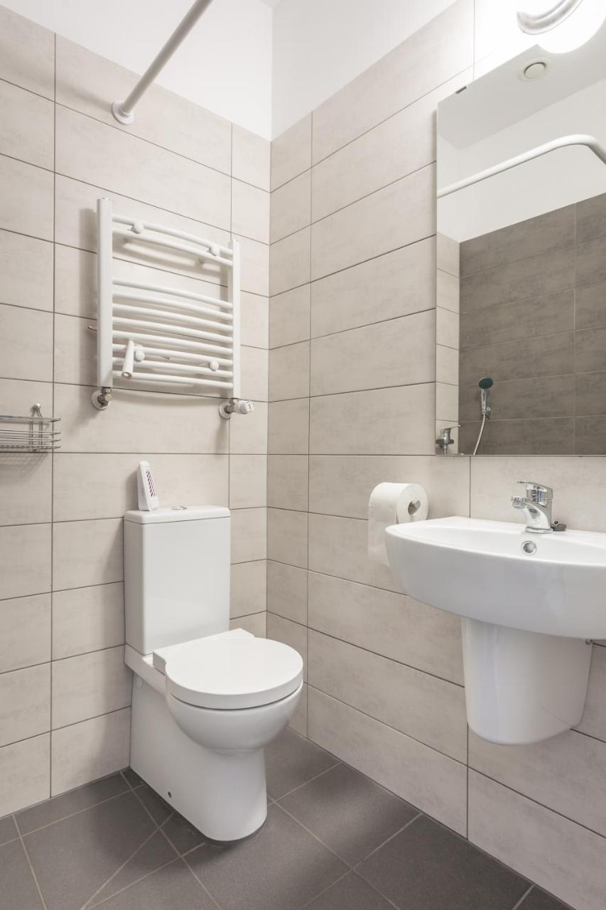 Babel Hostel, Dworzec Pkp, Rynek Вроцлав Екстериор снимка