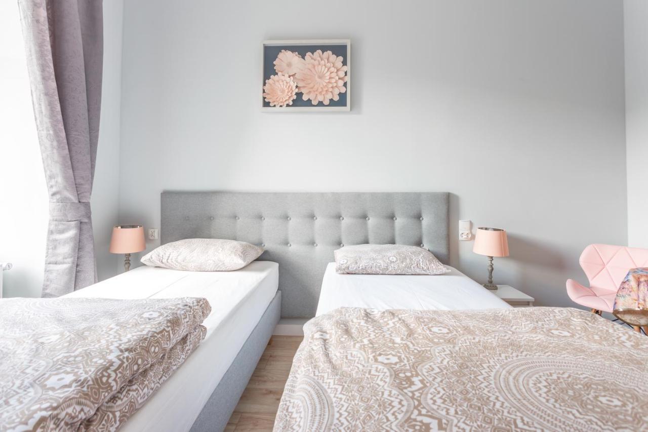 Babel Hostel, Dworzec Pkp, Rynek Вроцлав Екстериор снимка